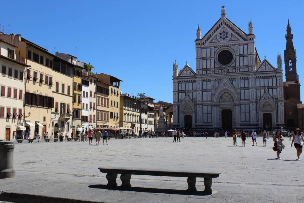 Art Apartment Santa Croce Suite Florença Exterior foto